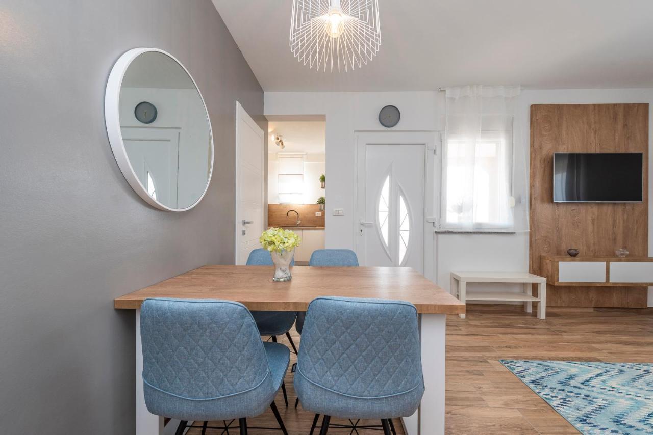 Luxury Apartments - La Vir 5& 6 Esterno foto