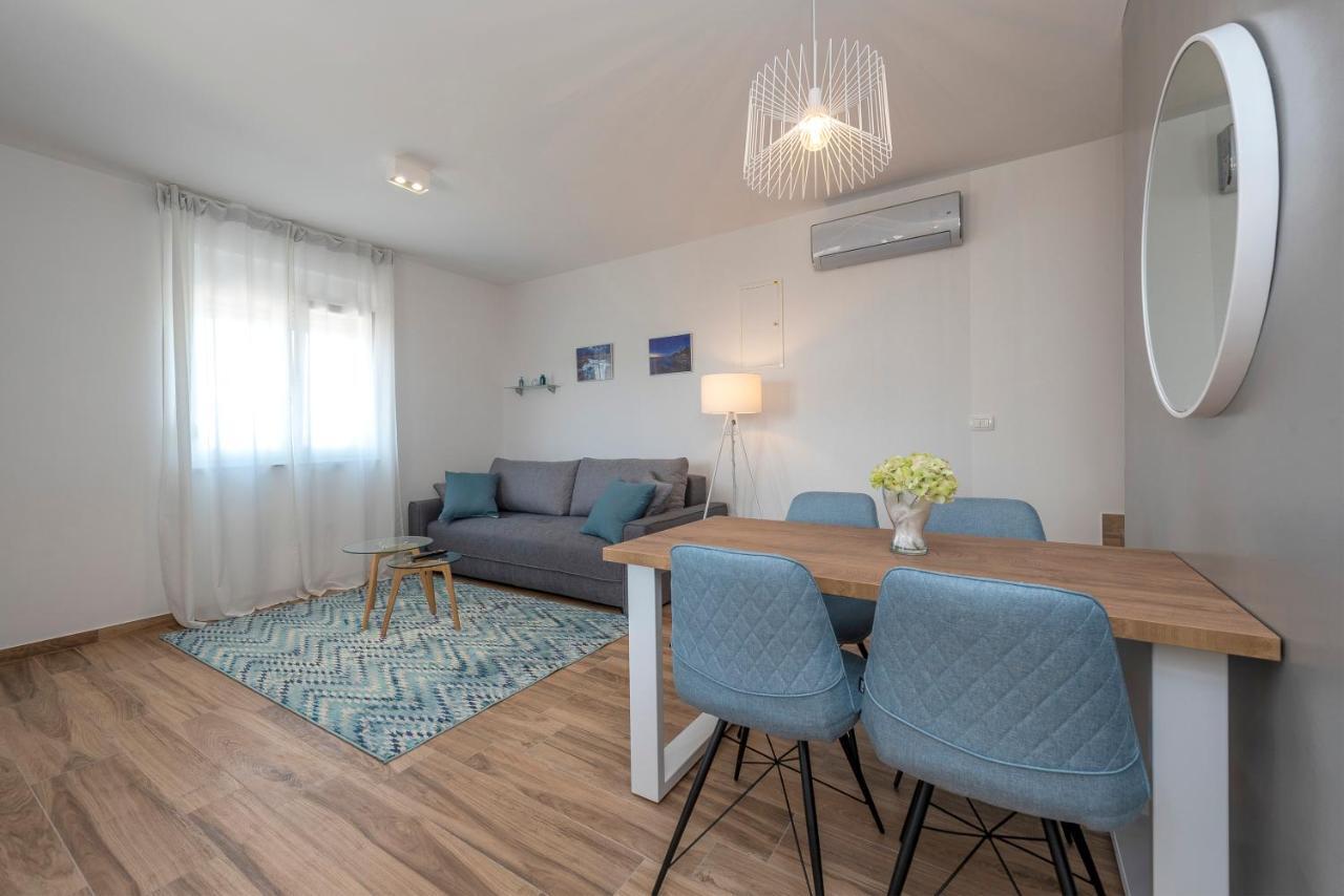 Luxury Apartments - La Vir 5& 6 Esterno foto