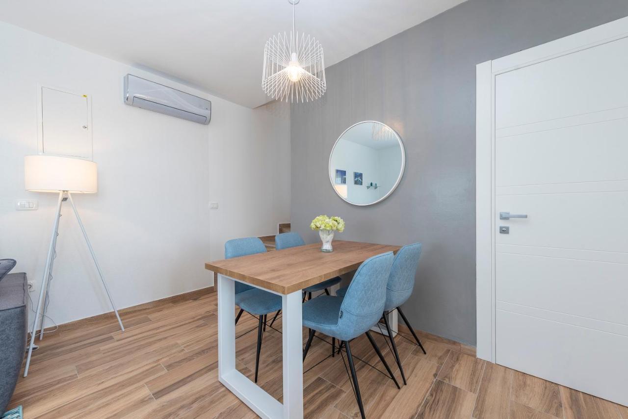 Luxury Apartments - La Vir 5& 6 Esterno foto
